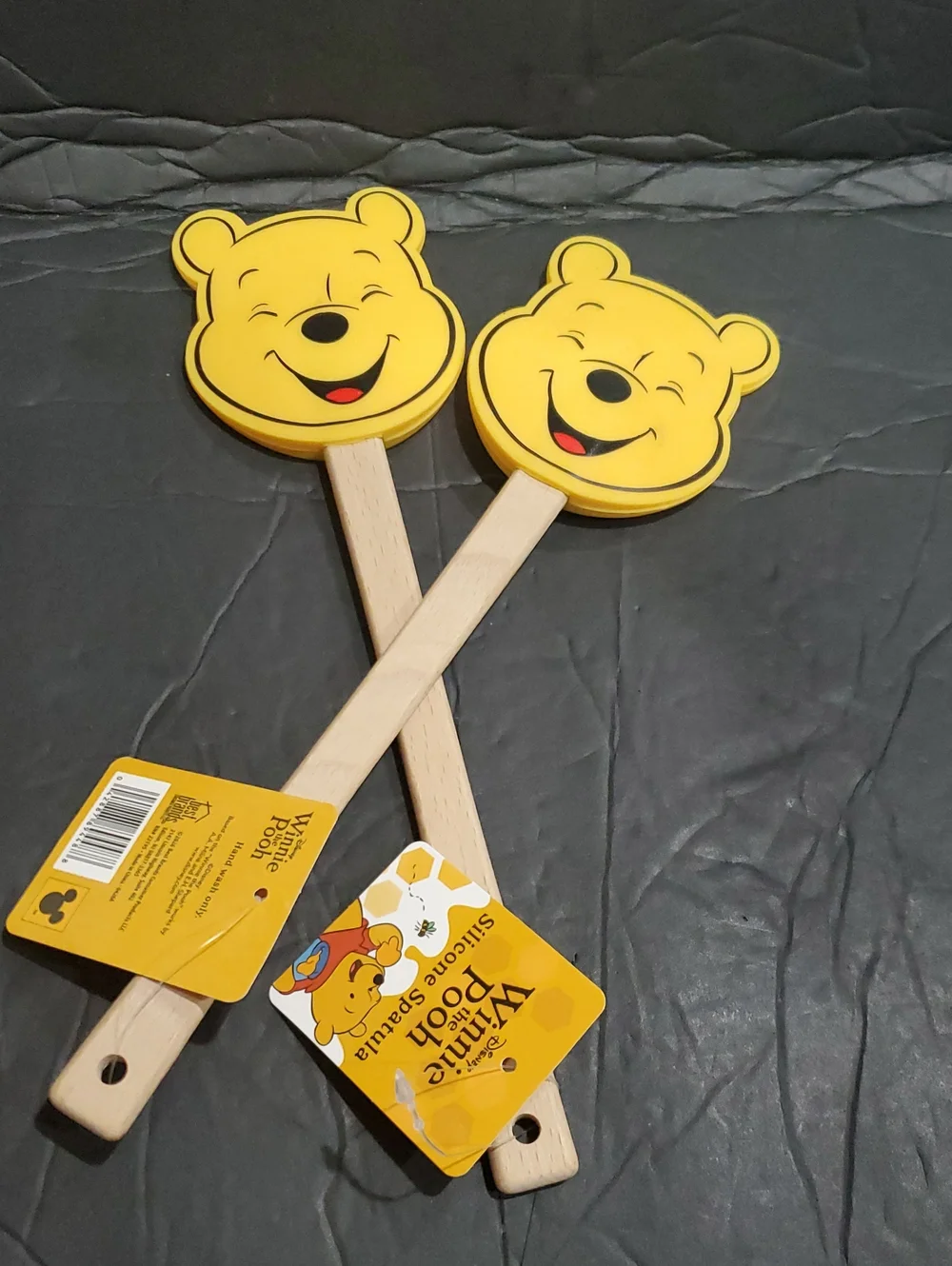 Winnie the Pooh 2pack yellow Winnie headed silicon spatula brand new